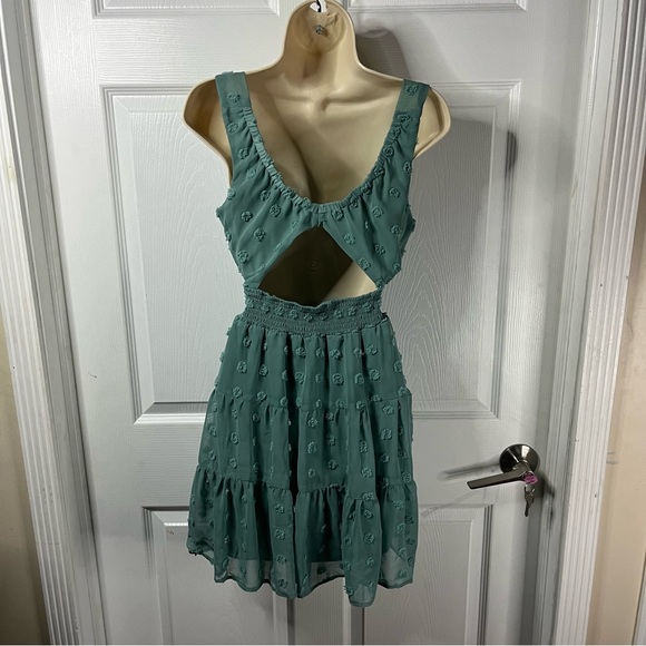 Emerald Sundae Green Sleeveless V-Neck Mini Sundress Size Small - Picture 3 of 11